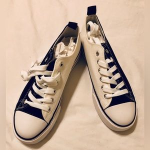 Retro Style Dual Color women’s Sneakers